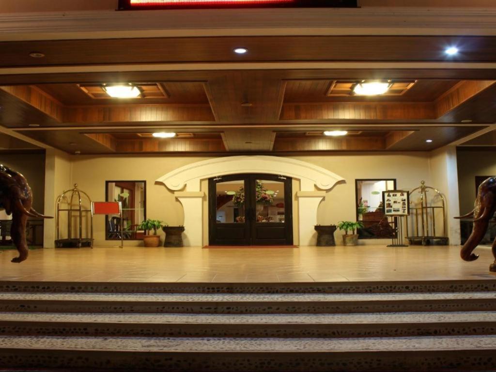 Daosavanh Resort & Spa Hotel Savannakhet Luaran gambar