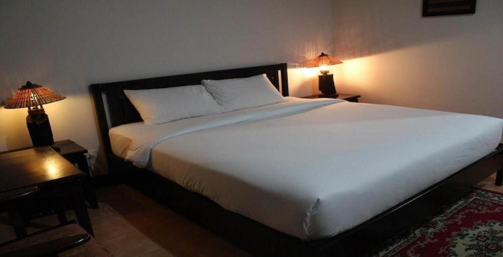 Daosavanh Resort & Spa Hotel Savannakhet Luaran gambar