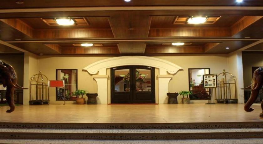 Daosavanh Resort & Spa Hotel Savannakhet Luaran gambar